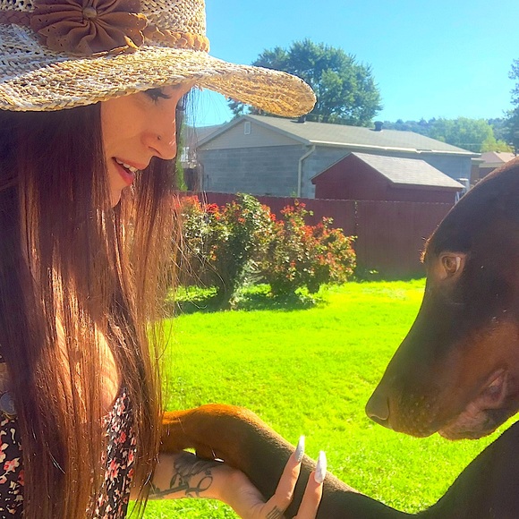 Meet your Posher, Kandy 🖤 - Picture 6 of 7